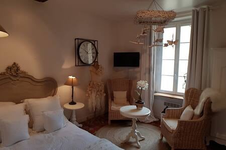Successful Airbnb property: Charming cocoon in the heart of Caen in Caen