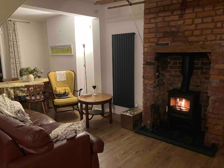 Garden Cottage In Pretty Devon Village - Dawlish