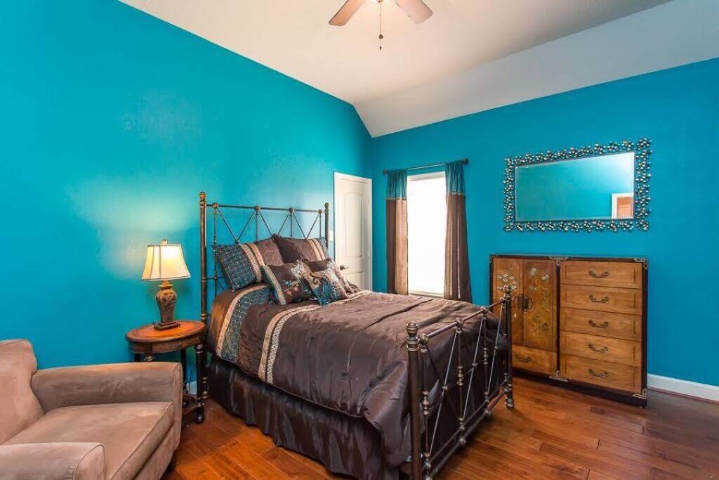 GUEST BED ROOM