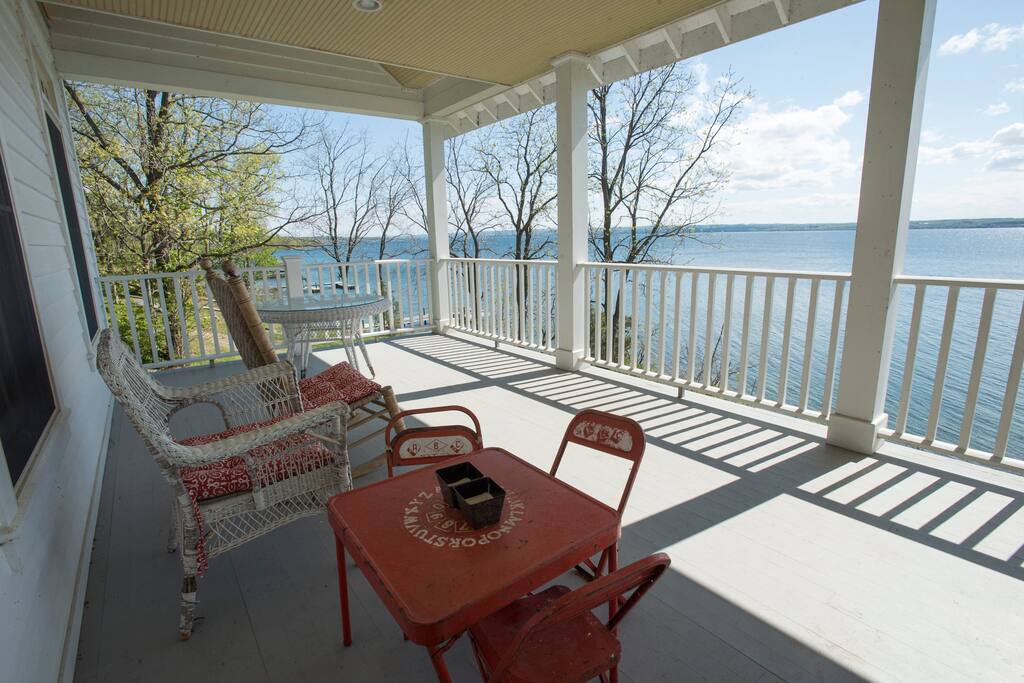 Great for relaxing & entertaining