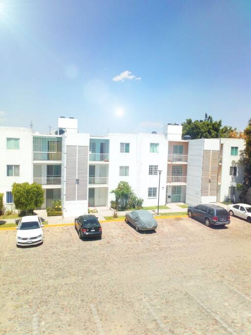 RESIDENCIAL SEGURO Y CON PORTÓN ELÉCTRICO
