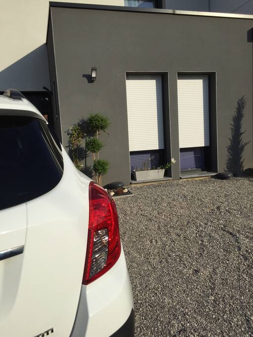 Parking 2 voitures