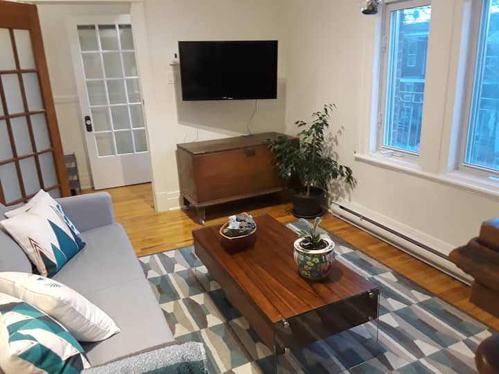 2 Chambres + Bureau (Quartier Villeray) - Montréal, QC