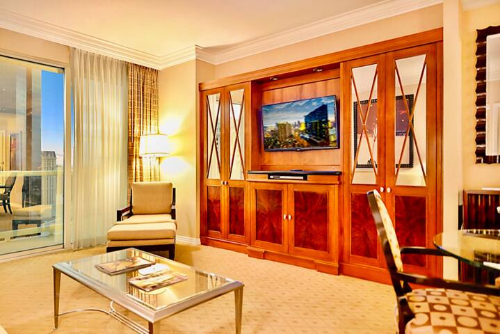 888 # 54, MGM Signature Two (2) Bedroom Suites ! gallery image 5