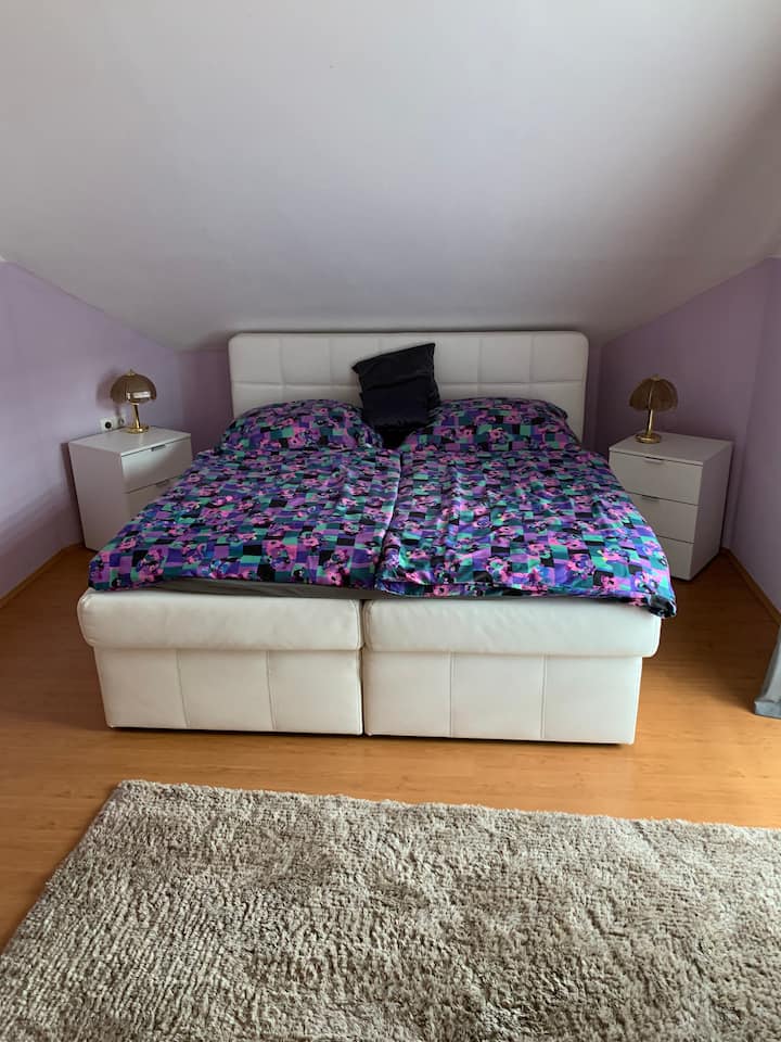 غرفة النوم 2