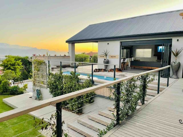 Holiday Gem with most beautiful view Somerset-West