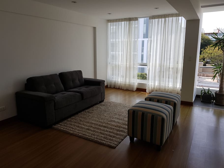 sala con sofá cama