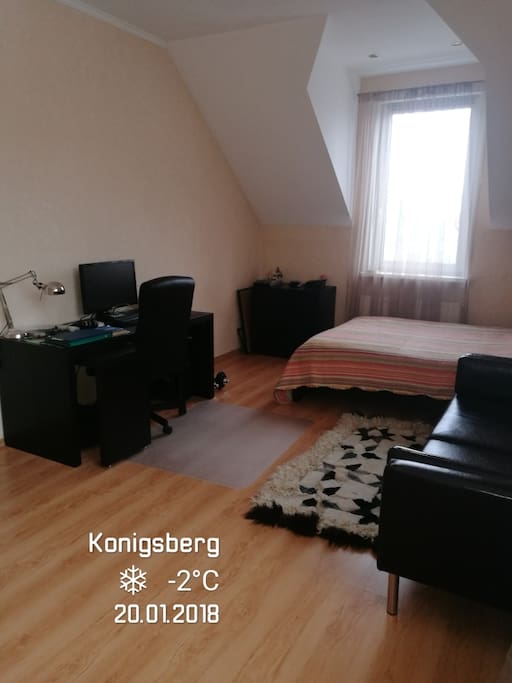 спальня , двухместная кровать