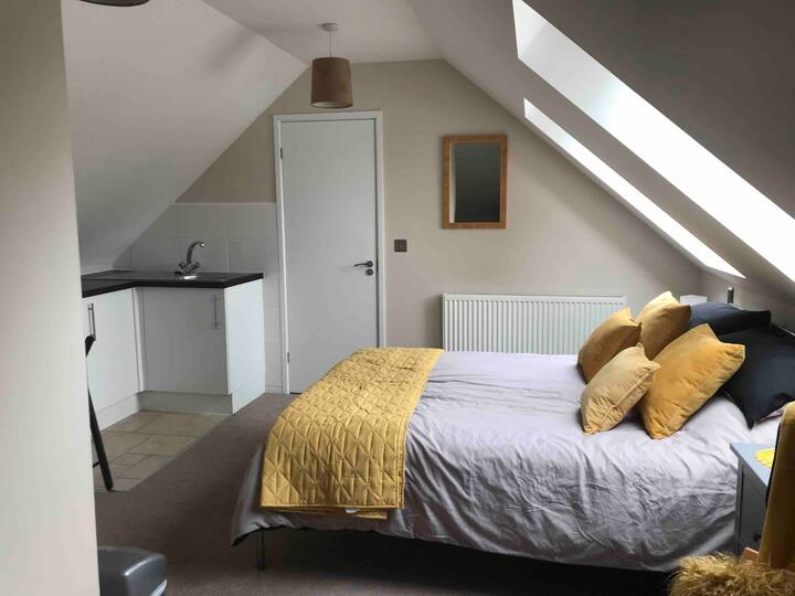 Keynsham Holiday Rentals & Homes England, United Kingdom Airbnb