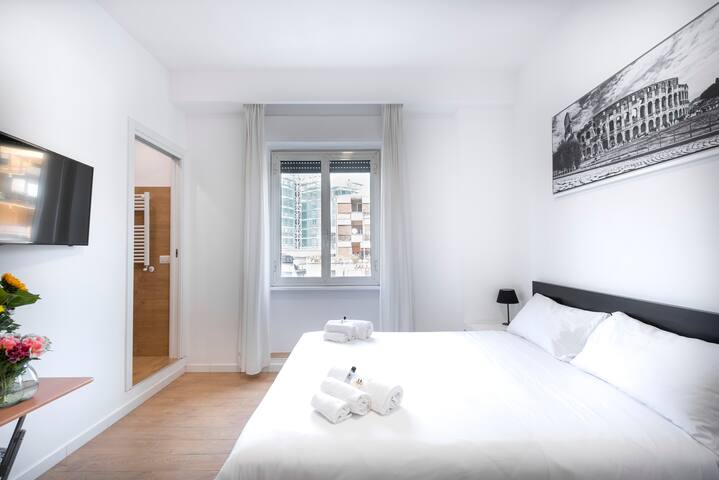 ☀️ St. Paul Palace Home up to 10 people☀️ gallery image 4