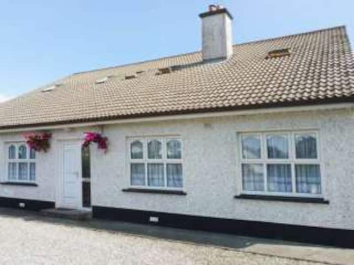 Ballina Vacation Rentals & Homes County Mayo, Ireland Airbnb