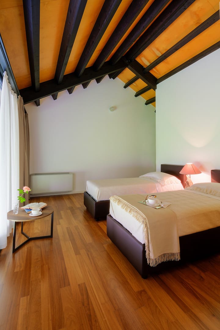 קומה ראשונה עם חדר שינה כפול