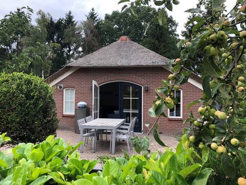 Villa Felix with sauna in Ermelo