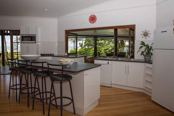 Gecko S Cottage Absolute Beachfront Cottages For Rent In