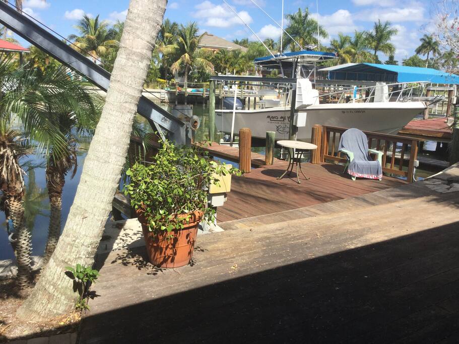 Outdoor dock
