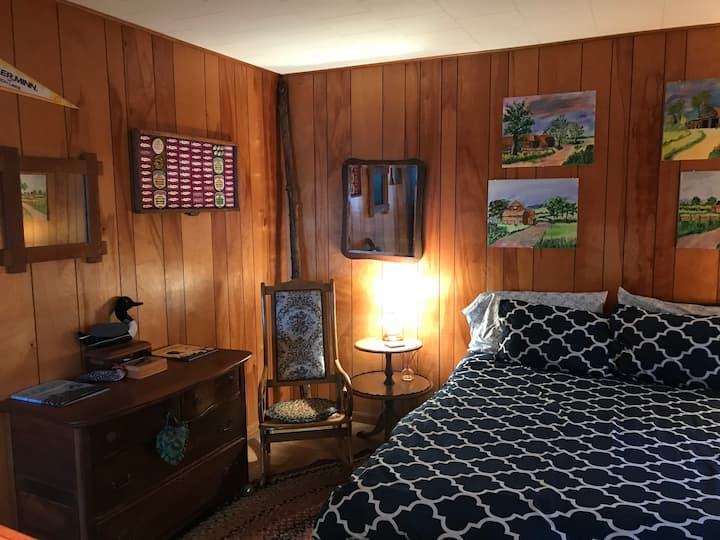 Loon Bedroom