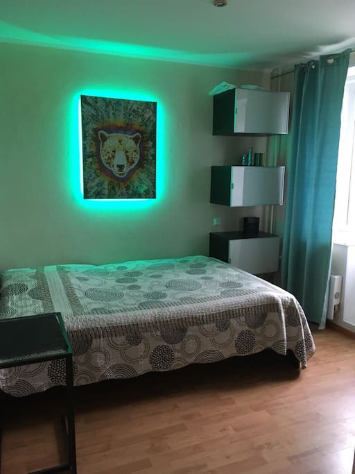 Bedroom №1 with double bed.