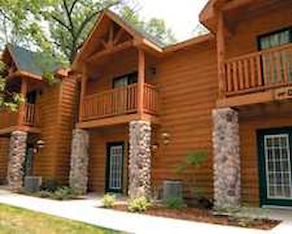 Airbnb Starved Rock Vacation Rentals Places To Stay