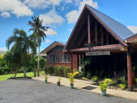 Tranquil Riverside 7 Bedroom Home