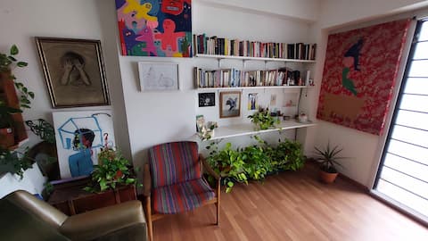 Top Airbnb: Two-room apartment with terrace near downtown en Parque Patricios