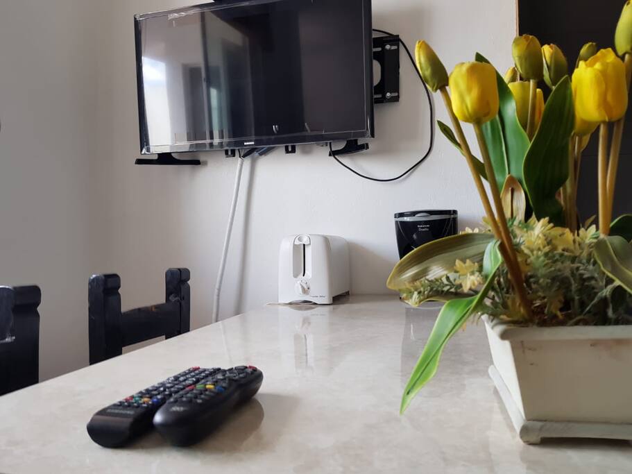 Comedor con SmartTV