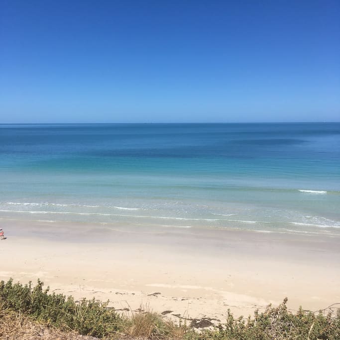400m to beautiful beaches