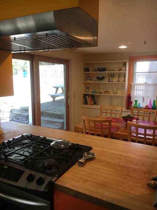 kitchen with view of picnic table outside