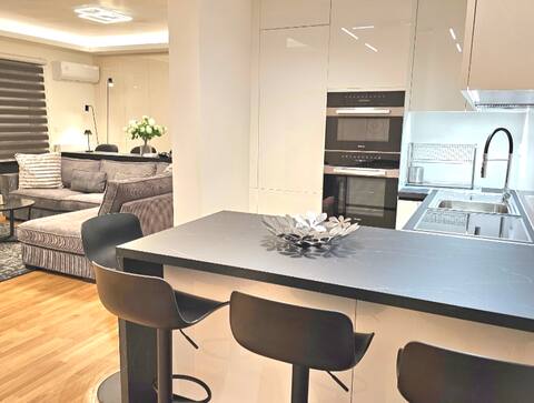 N. Filothei Luxury Apartment 110m2