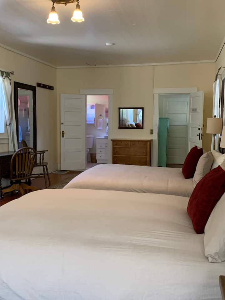 The Hidden Garden Suite