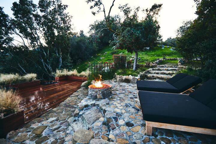 The Gate house Cabin with Cedar Hot Tub gallery image 5