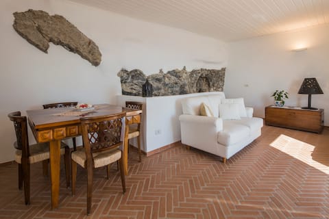 Annuncio Airbnb popolare: I Delfini Breathtaking Sea View Terrace a Positano