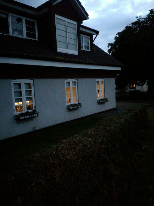 Huset set fra vejen