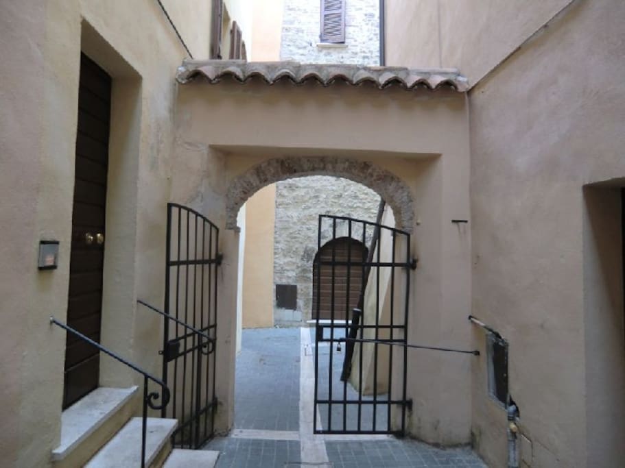 Via Mentana
