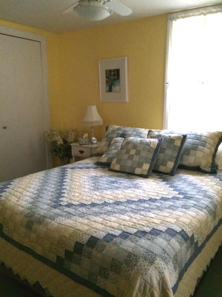 Втора спалня с двойно легло