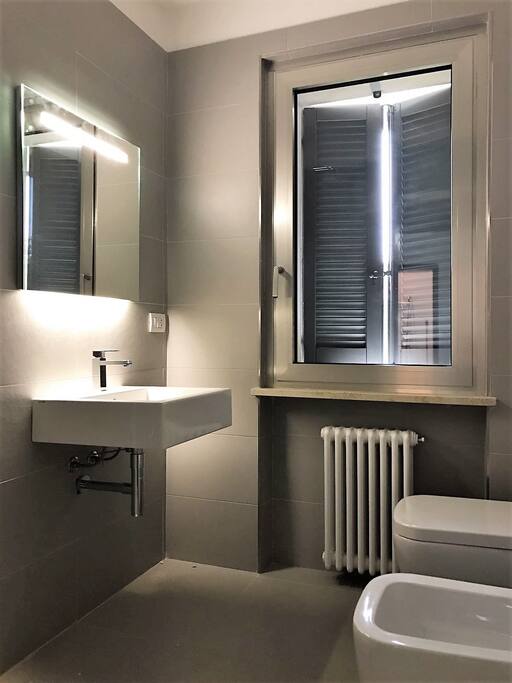 bagno con doccia