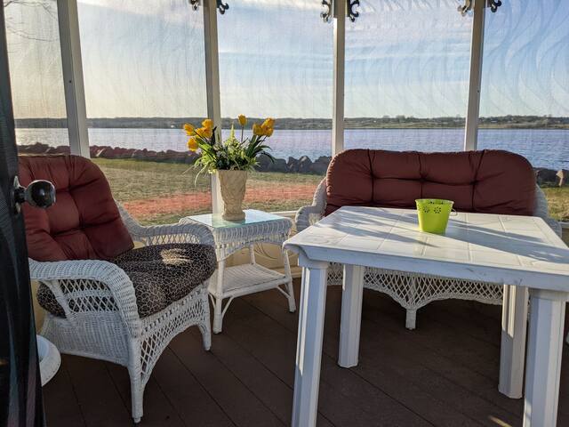 Beautiful waterfront house with hot tub gallery image 5