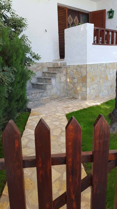 Entrada a la casa