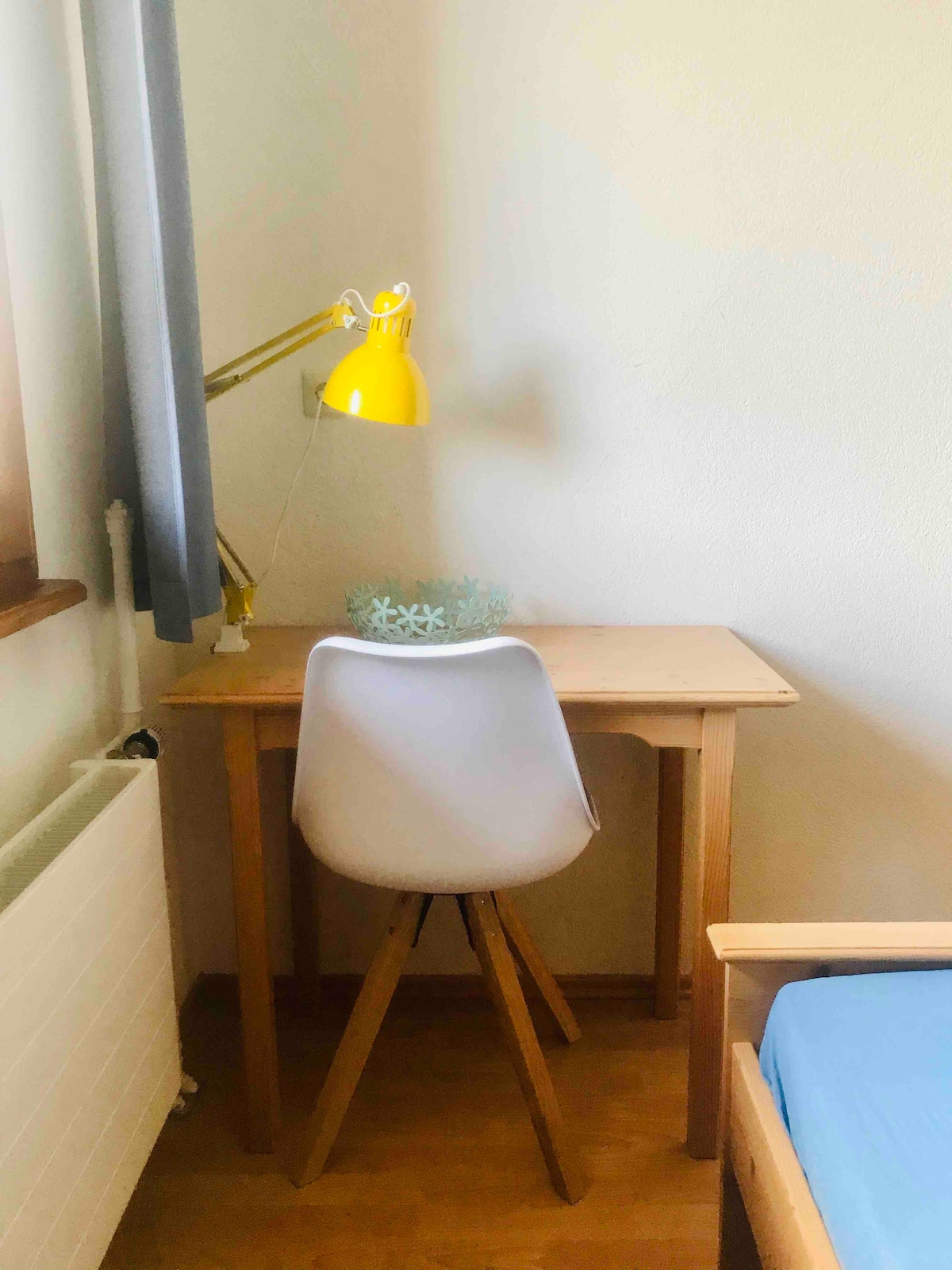 Възможно е домашен офис! Бюро във всяка стая. Предлага се Wi - Fi!