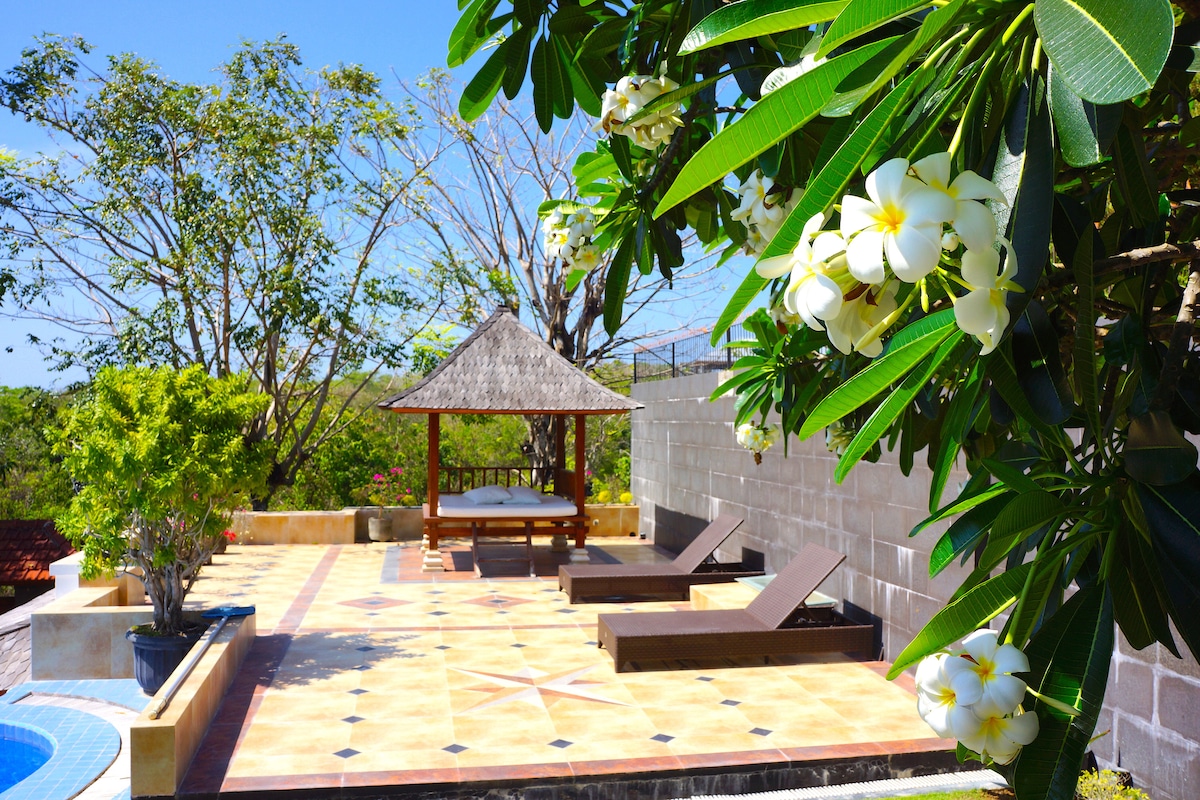 Villa in South Kuta · ★4.59 · 2 bedrooms · 2 beds · 2 baths รายการ Airbnb เปรียบเทียบ