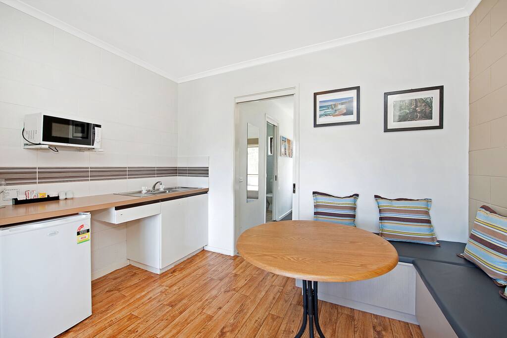 kitchenette and dinning area