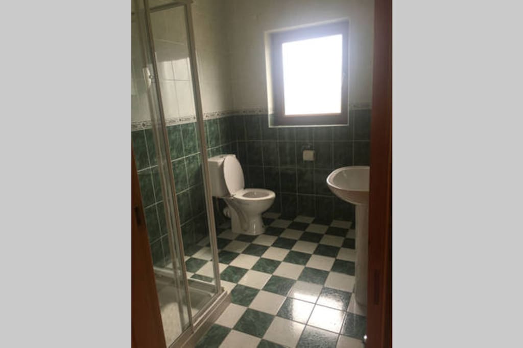 En-suite bathroom