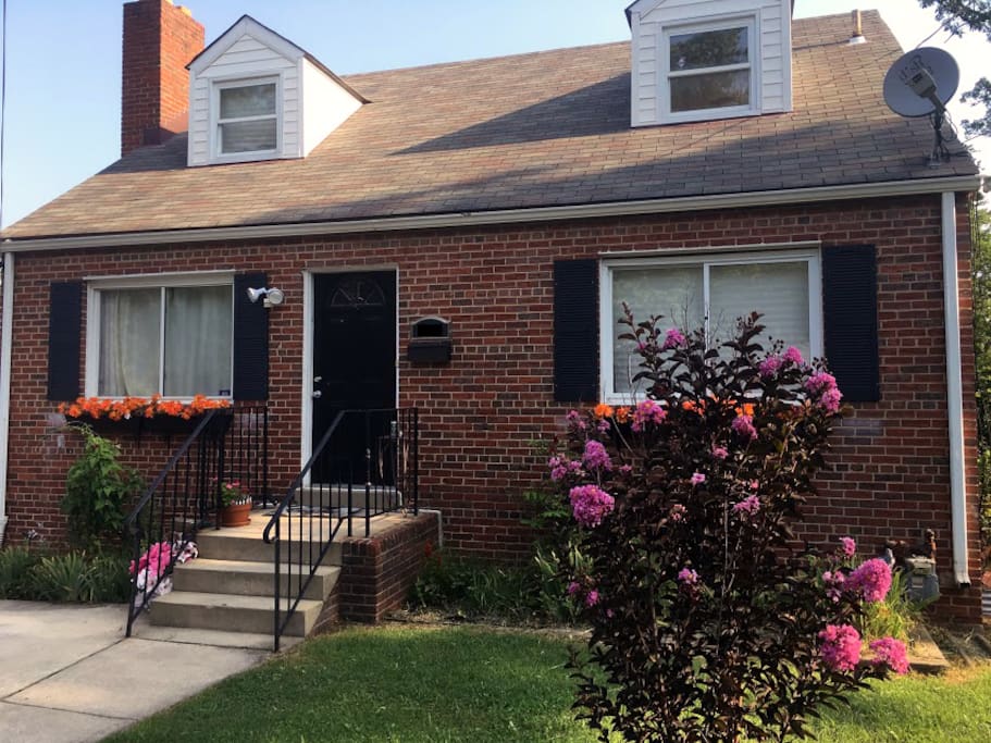 The front of the entire home.