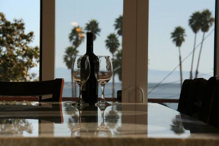 Luxurious Sea Crest Oceanview Villa- by Main Beach gallery image 4