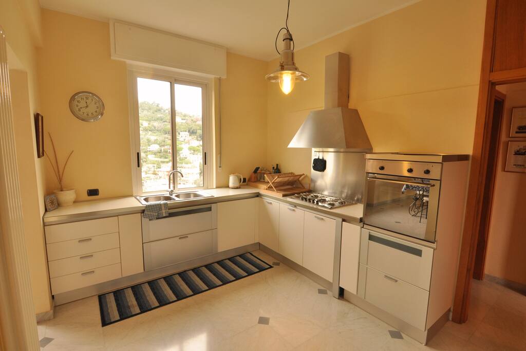 Well equipped kitchen