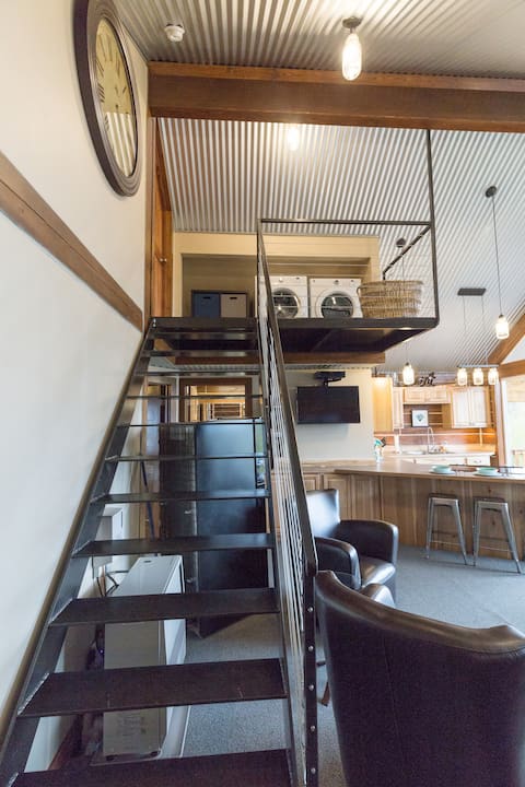 Successful Airbnb property: MountainTop Cabin in Bear Creek