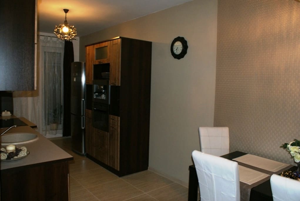 Kitchen (2)