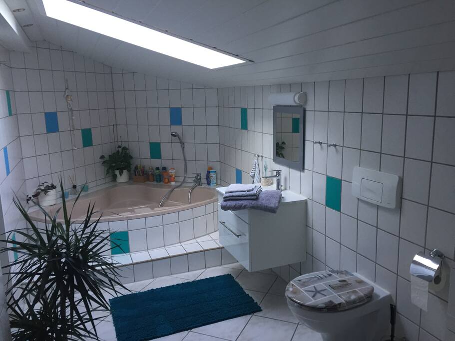 Eigenes Badezimmer