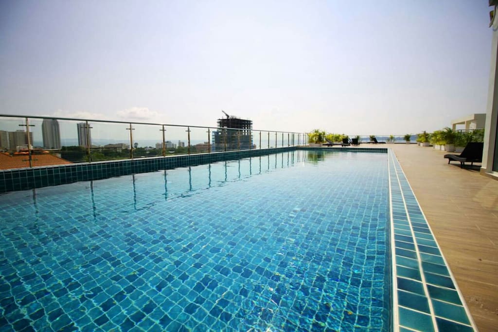 Rooftop pool