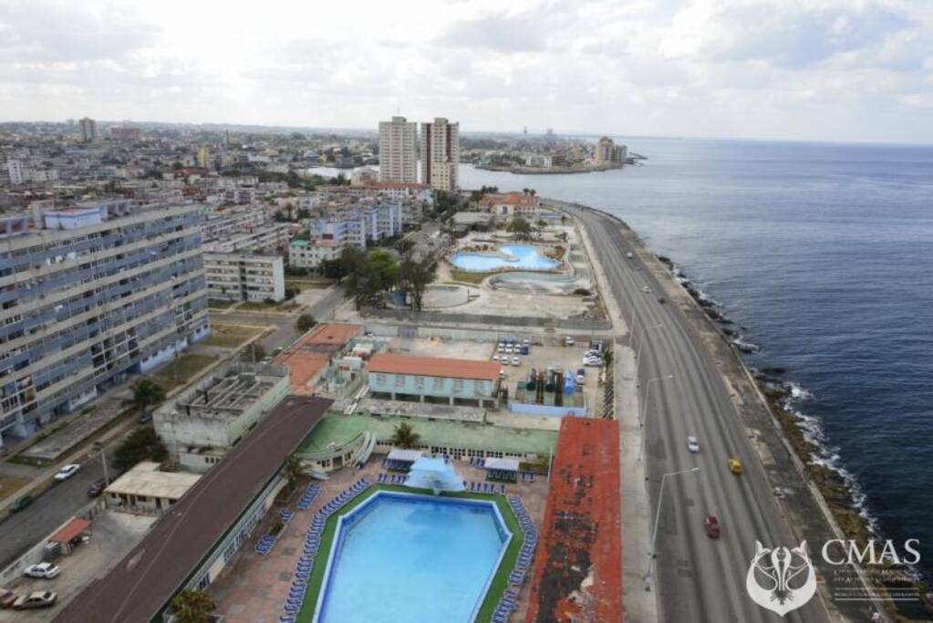 Zona del Hotel Riviera,el mirador de la zona de arriba, solo pocos metros de nuetra habitacion!
