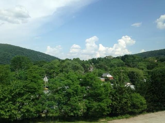 Vacation Rental: The Loft at the Barn